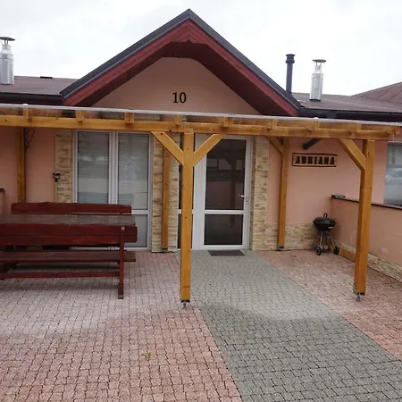 Adriana 10e, Vysoke Tatry, High Tatras דירה *